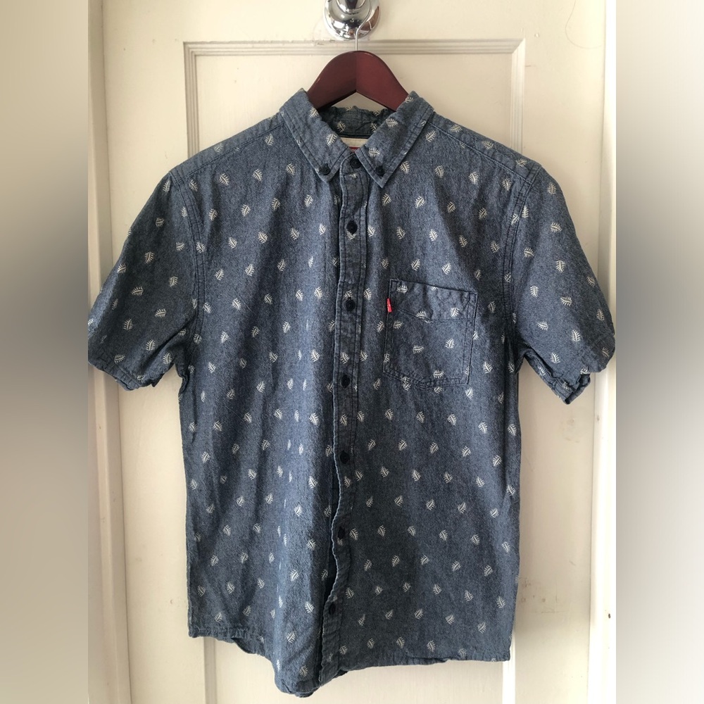 Levi’s short sleeve patterned button up